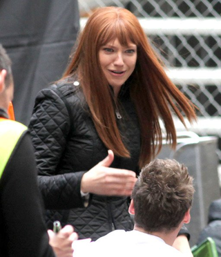 Illustration for article titled Fringe Set Pictures Part 2